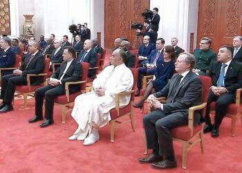 Kenya envoy to China Willy Bett presents credentials to Xi