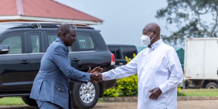 Ruto, Museveni discuss Eldoret-Kampala-Kigali stalled pipeline